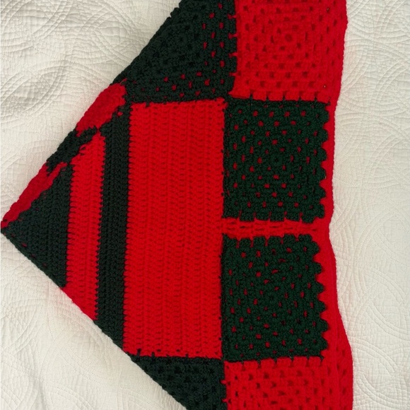 Crochet Red and green  Holiday square shape Throw Blanket handmade - Picture 4 of 5
